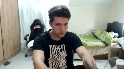 Snapshot of brownhaiir chatting on 09-18-25, 01:57 brownhaiir online show from 09-18-25, 01:57