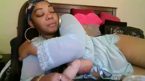 brownroundrenee online show from 09-14-25, 09:41