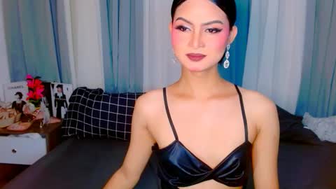Roberta  GODDESS OF PLEASURE AND SEXUALDESIRE   online show from 09-12-25, 09:09
