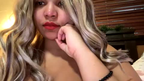 Snapshot of brownsugar0910 chatting on 01-02-25, 10:22 EtherealLilac online show from 01-02-25, 10:22