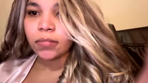 Snapshot of brownsugar0910 chatting on 01-22-25, 04:13 EtherealLilac online show from 01-22-25, 04:13