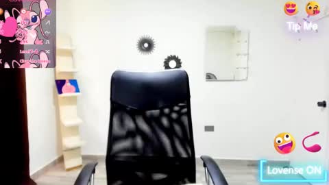 bruce_1111 online show from 09-13-25, 06:08