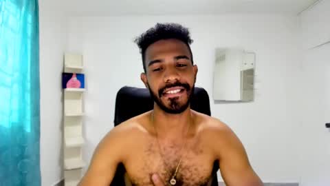 bruce_1111 online show from 09-28-25, 07:08