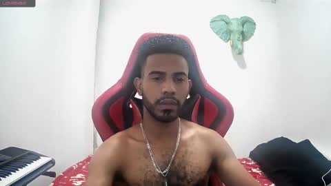 bruce_1111 online show from 11-08-25, 06:51