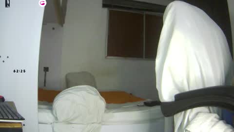 Bruce online show from 11-05-25, 08:36