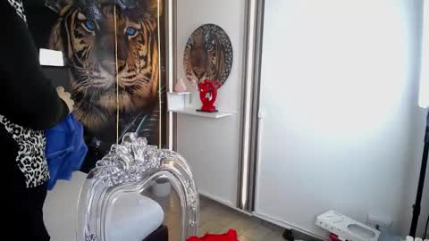 Bruja SCarlata online show from 09-17-25, 10:17