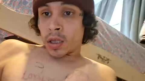 Snapshot of brumski4200 chatting on 10-27-25, 08:24 brumski4200 online show from 10-27-25, 08:24