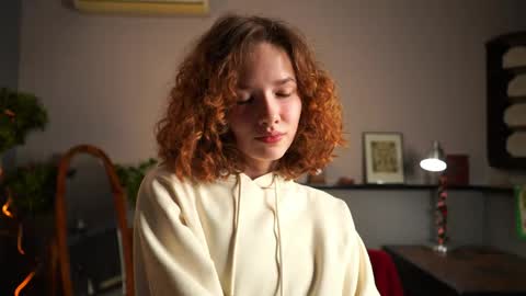 Snapshot of brunaeveritt chatting on 04-23-26, 02:30 Tess online show from 04-23-26, 02:30