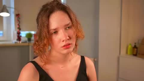 Tess online show from 07-10-26, 03:03
