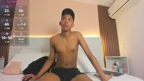 Luis online show from 09-10-25, 03:28