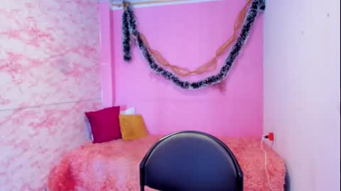 Snapshot of brunette_sasha chatting on 12-26-24, 12:59 Sasha Brunette online show from 12-26-24, 12:59