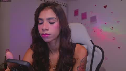 SARAH  online show from 04-25-26, 03:20