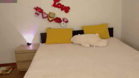 Ellis online show from 11-23-25, 04:45