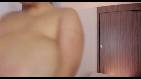 Snapshot of brunnahart chatting on 12-12-24, 02:37 online show from 12-12-24, 02:37