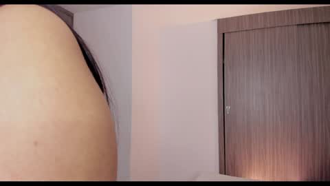 Snapshot of brunnahart chatting on 01-04-25, 12:48 online show from 01-04-25, 12:48