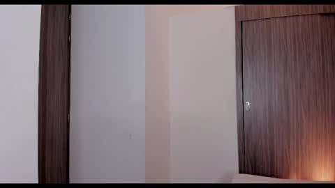 Snapshot of brunnahart chatting on 10-06-25, 06:11 online show from 10-06-25, 06:11