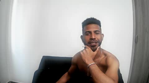 bruno_cortez11 online show from 04-28-26, 05:40