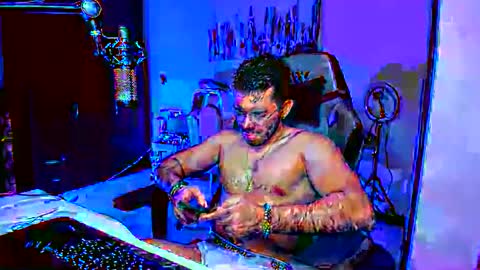 Bruno online show from 02-11-26, 05:23