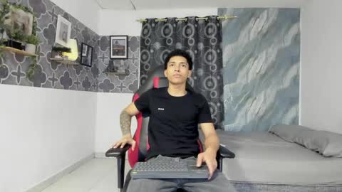Snapshot of bruno_snow chatting on 04-05-26, 03:47 bruno_snow online show from 04-05-26, 03:47