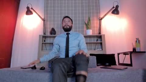 Snapshot of bruno_woods chatting on 01-09-26, 10:29 Andres Suarez online show from 01-09-26, 10:29