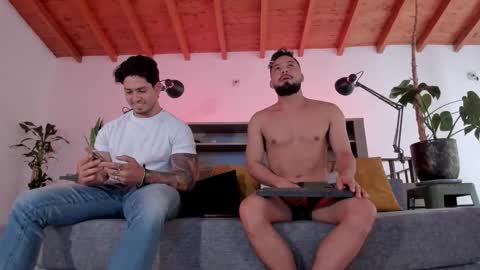 Snapshot of bruno_woods chatting on 02-17-26, 03:08 Andres Suarez online show from 02-17-26, 03:08