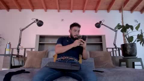 Snapshot of bruno_woods chatting on 03-03-26, 08:15 Andres Suarez online show from 03-03-26, 08:15