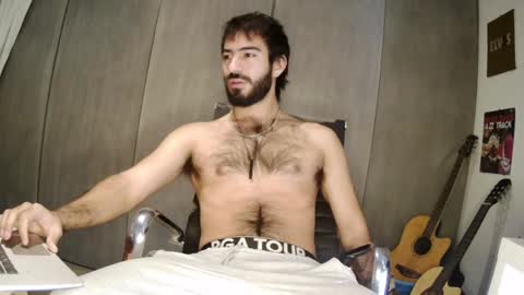 Snapshot of brunobaibe chatting on 01-10-25, 05:13 brunobaibe online show from 01-10-25, 05:13