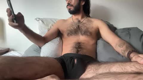 Snapshot of brunobaibe3399 chatting on 02-21-26, 02:51 Sebastian online show from 02-21-26, 02:51