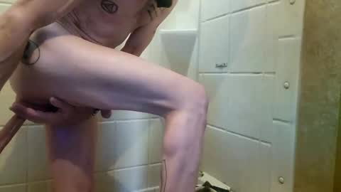 Steve... aka SkinnieDippin aka TimberTramp online show from 01-28-25, 09:40