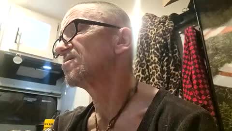 Steve... aka SkinnieDippin aka TimberTramp online show from 04-16-26, 12:06