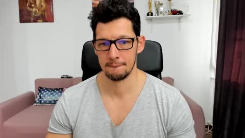 Snapshot of brutusk1 chatting on 01-06-25, 08:35 Brutus K online show from 01-06-25, 08:35