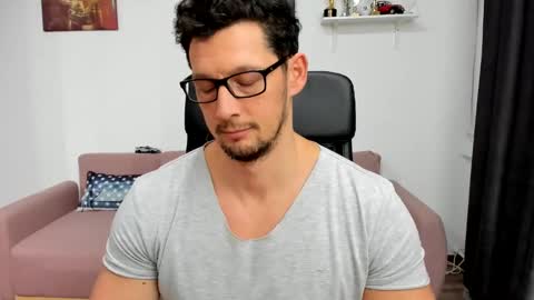 Snapshot of brutusk1 chatting on 01-06-25, 02:47 Brutus K online show from 01-06-25, 02:47