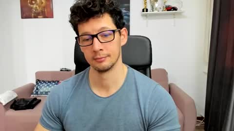 Snapshot of brutusk1 chatting on 02-04-25, 06:25 Brutus K online show from 02-04-25, 06:25