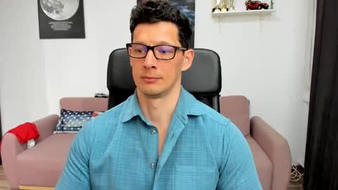 Snapshot of brutusk1 chatting on 03-05-25, 01:28 Brutus K online show from 03-05-25, 01:28