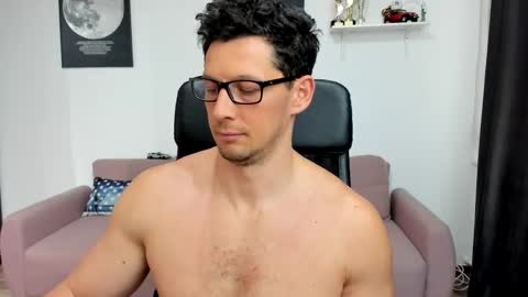 Snapshot of brutusk1 chatting on 03-11-25, 10:40 Brutus K online show from 03-11-25, 10:40