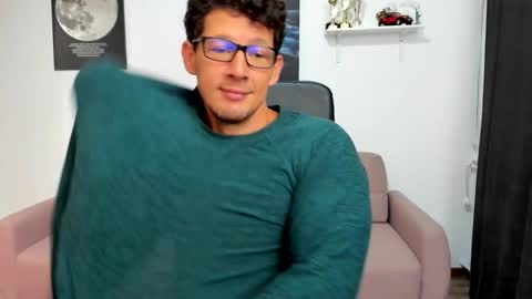 Snapshot of brutusk1 chatting on 10-07-25, 03:58 Brutus K online show from 10-07-25, 03:58