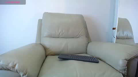 Snapshot of bryan_oficials chatting on 02-19-25, 12:25 bryan_oficials online show from 02-19-25, 12:25