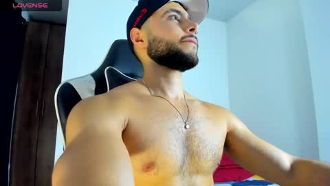 Snapshot of bryan_oficials chatting on 09-30-25, 01:32 bryan_oficials online show from 09-30-25, 01:32