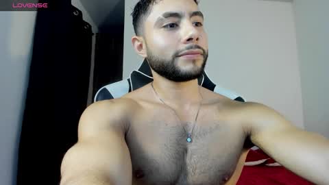 Snapshot of bryan_oficials chatting on 11-28-25, 02:58 bryan_oficials online show from 11-28-25, 02:58