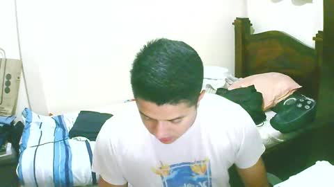 Snapshot of bryanbendy chatting on 12-13-24, 05:05 bryanbendy online show from 12-13-24, 05:05