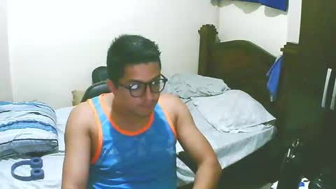 Snapshot of bryanbendy chatting on 09-25-25, 05:11 bryanbendy online show from 09-25-25, 05:11