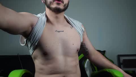 Snapshot of bryanncan01 chatting on 12-18-24, 01:37 Bryannsex online show from 12-18-24, 01:37