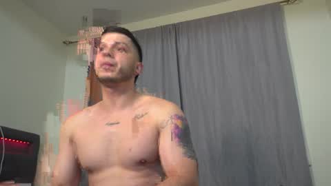 Snapshot of bryanncan01 chatting on 12-15-25, 04:39 Bryannsex online show from 12-15-25, 04:39