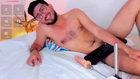 Snapshot of bryperez chatting on 11-15-25, 07:27 bry online show from 11-15-25, 07:27