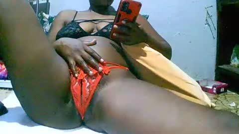 dee online show from 02-17-25, 03:20