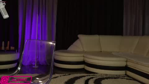 Bubble  gum  online show from 02-24-25, 01:57