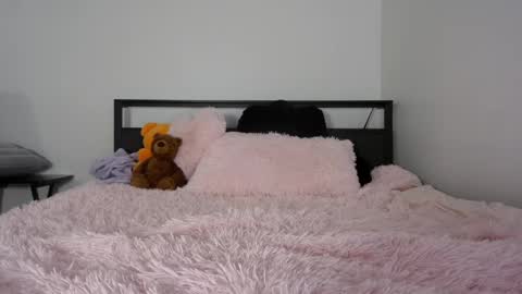 Queen Lola XXX online show from 05-18-26, 06:08