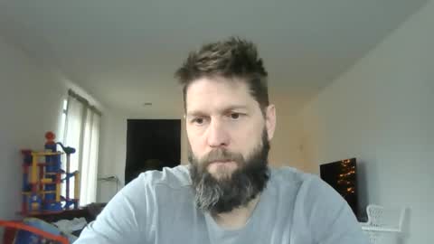 Snapshot of bubblebee1982 chatting on 01-04-25, 02:14 bubblebee1982 online show from 01-04-25, 02:14