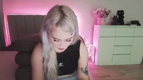 bubblebunny_ online show from 06-11-26, 02:26