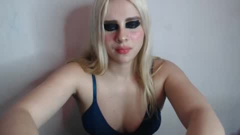 Isabella but call me isa  online show from 10-09-25, 06:22